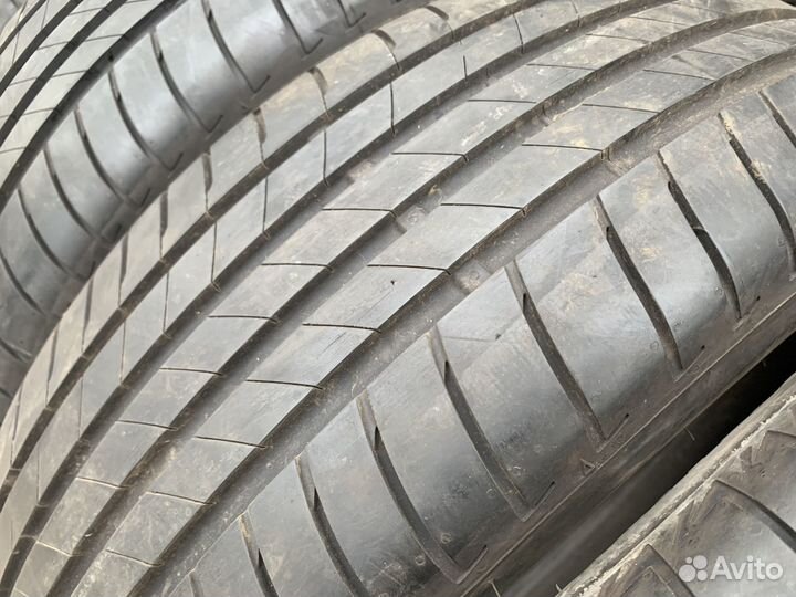 Bridgestone Turanza T005 215/60 R17