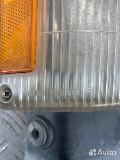 Поворотник правый Mitsubishi fuso Super Great 1994