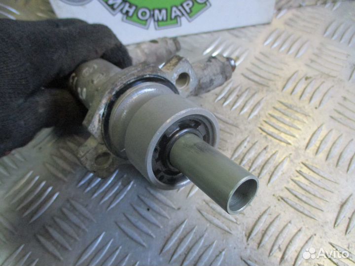 Цилиндр главный тормозной Ford Focus 1 USA