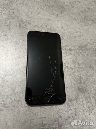 iPhone 8 Plus, 128 ГБ