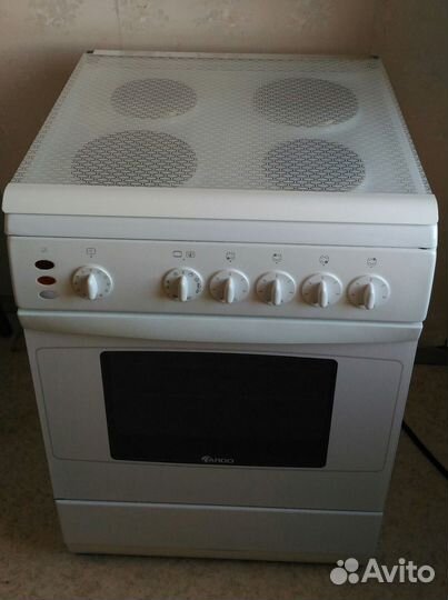 Электроплита с духовкой