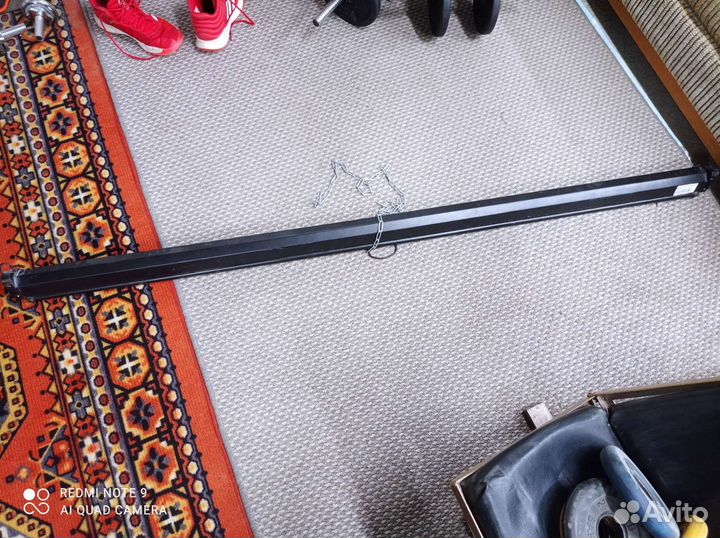 Настенный экран Classic Scutum 180x180