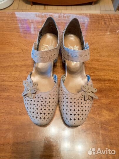 Эспадрильи 38