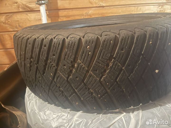 Goodyear Ultragrip Ice Arctic 225/55 R18