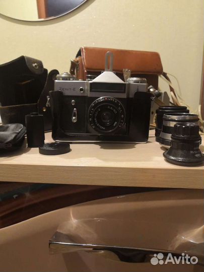 Плёночный фотоаппарат zenit E