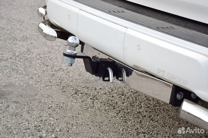 Фаркоп с накладкой из нерж. lexus LX с 2016