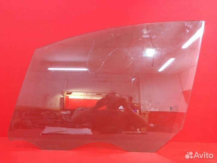 Стекло двери переднее левое Opel Meriva B A14XER