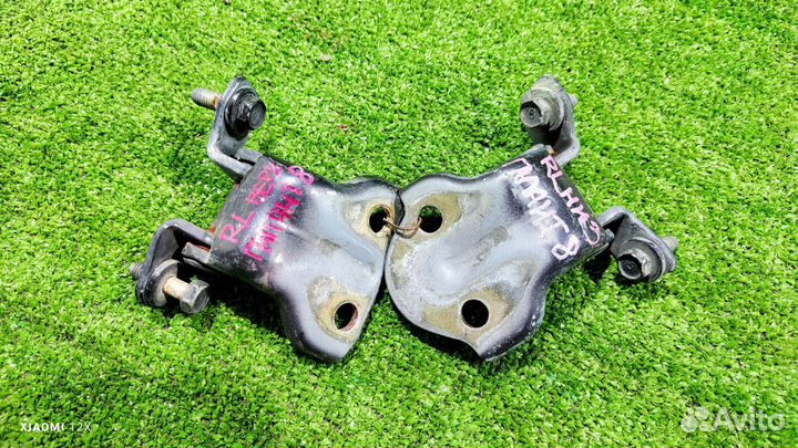 Петли двери задней левой Mitsubishi Galant 8