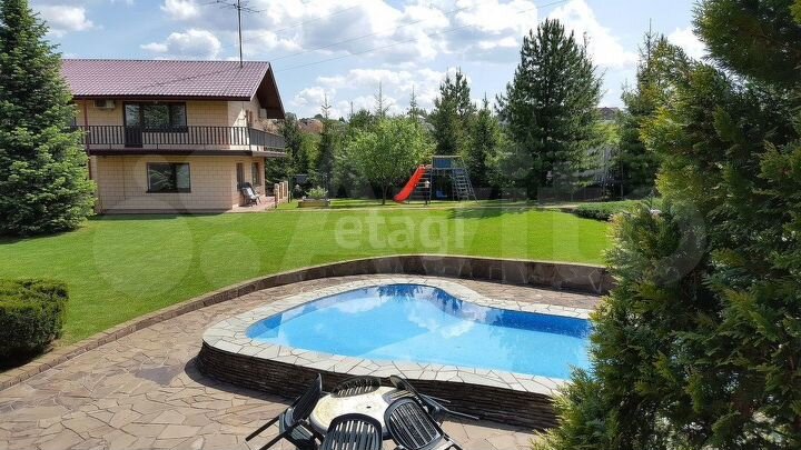 Дом 277,4 м² на участке 15 сот.