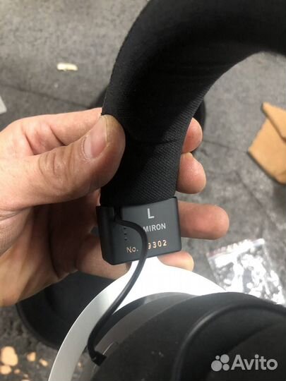 Наушники полноразмерные Beyerdynamic Amiron Wirele