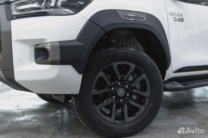 Toyota Hilux 2.8 AT, 2024