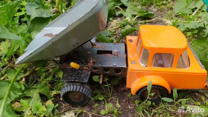 Игрушечные машинки СССР, модельки коллекционные