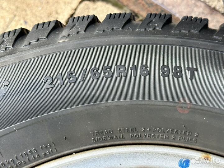 Kumho I’ZEN KW22 215/65 R16 5*114,3 цо66,1