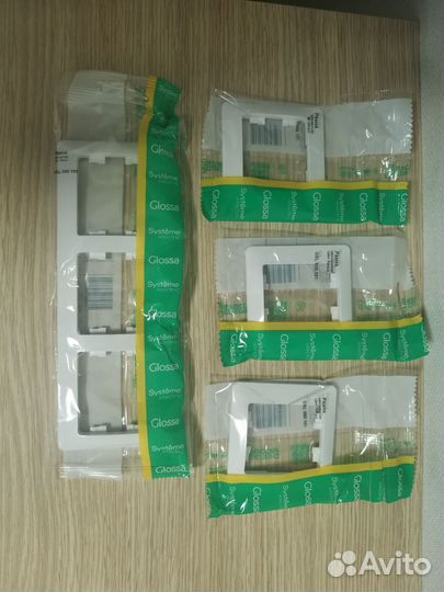 4 рамки под розетки