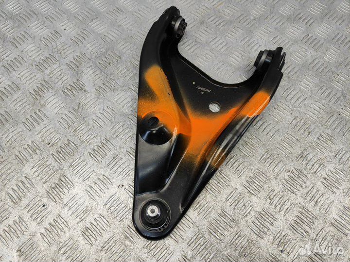 Рычаг передний правый Renault Logan 1