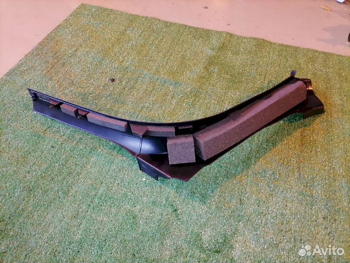 Накладка на порог салона задняя левая 4E4864607G A