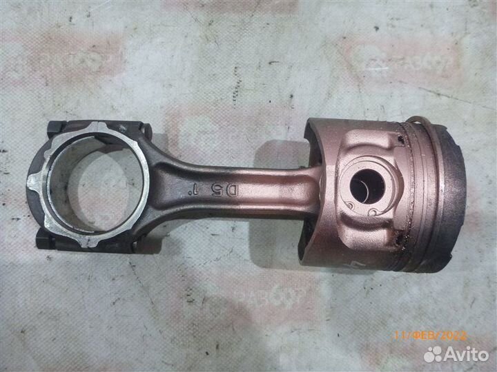 Поршень с шатуном Mitsubishi L200 KB4T 4D56 2008