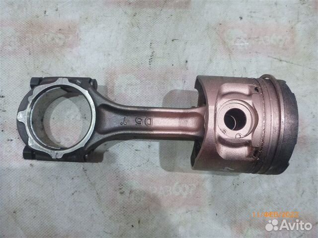 Поршень с шатуном Mitsubishi L200 KB4T 4D56 2008