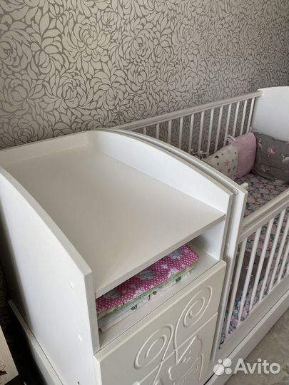 Детская кроватка с маятником трансформер