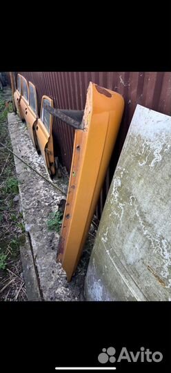 Двери москвич 2140