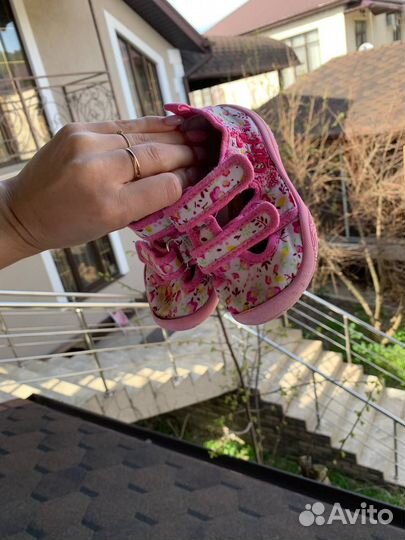 Босоножки для девочки