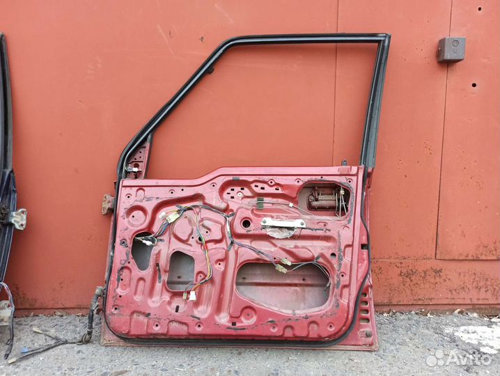 Дверь Сузуки Витара Эскудо 1988-1997