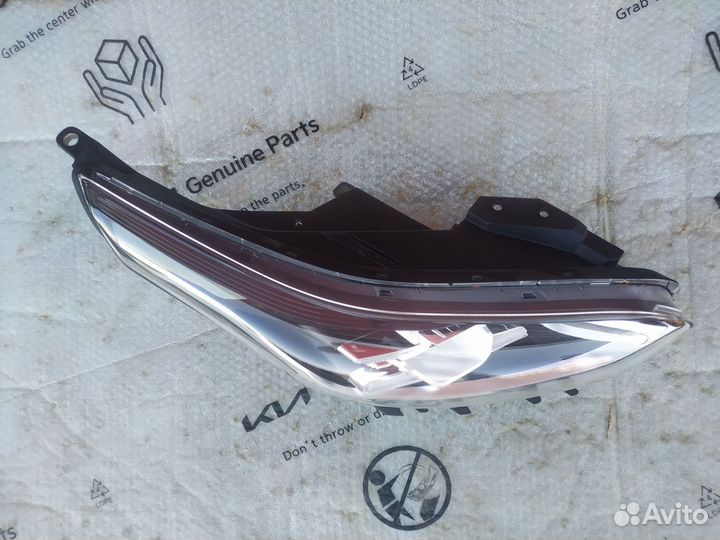 Фара правая Kia Cerato 4 Led 92102M6200 Оригинал