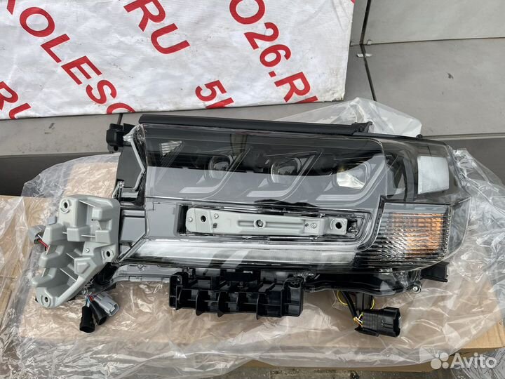 Фары к-кт Toyota LandCruiser 200 с 2016