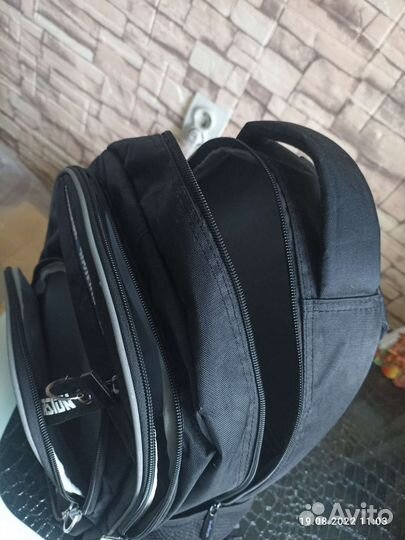 Рюкзак школьный