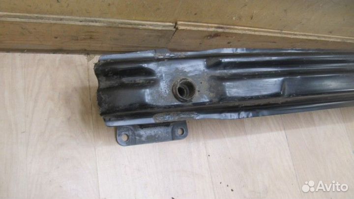 Усилитель заднего бампера Volkswagen Passat B6 200