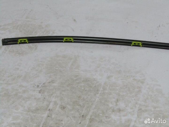 Молдинг крыши левый Hyundai Getz 2009