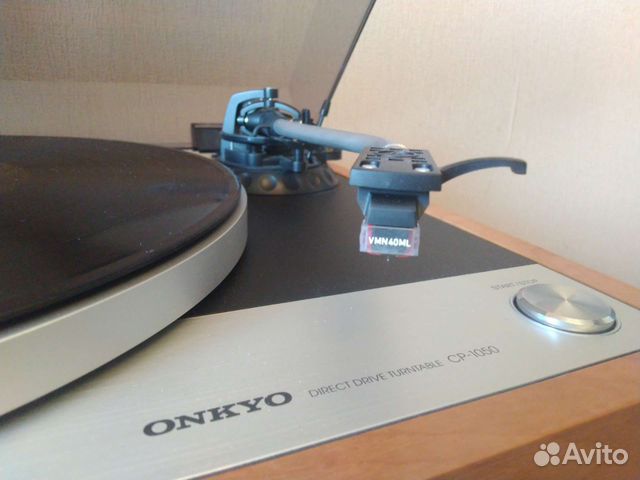 Проигрыватель винила