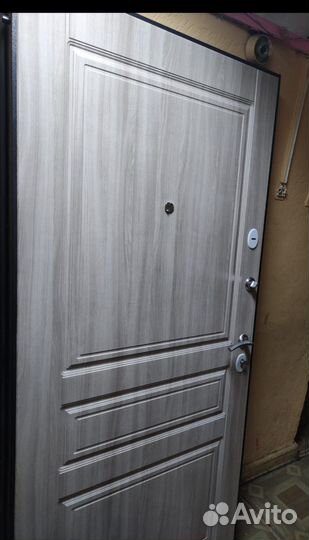 Дверь входная металлическая