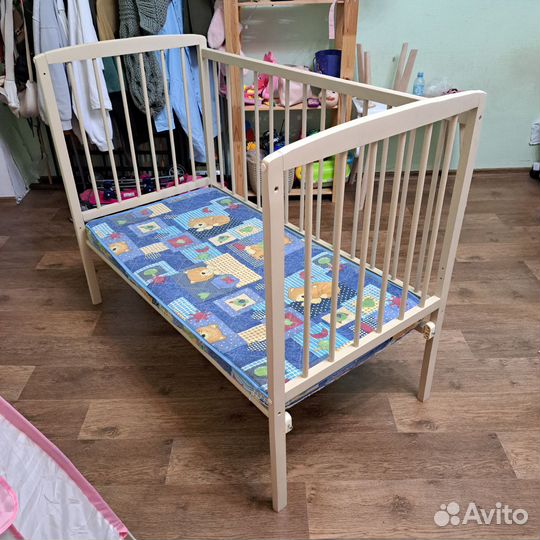 Детская кроватка