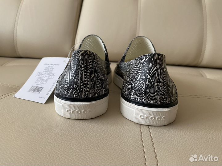 Слипоны Crocs