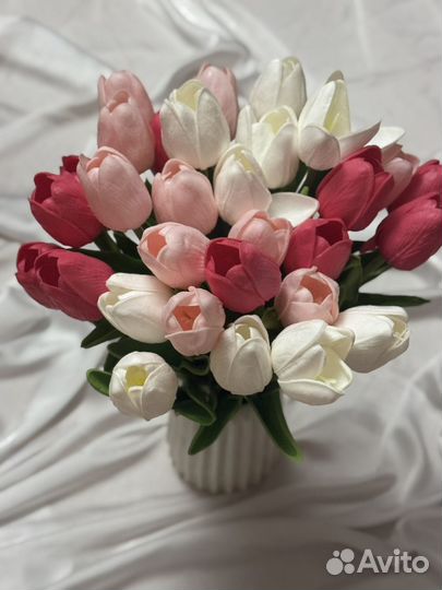 Ваза с цветами