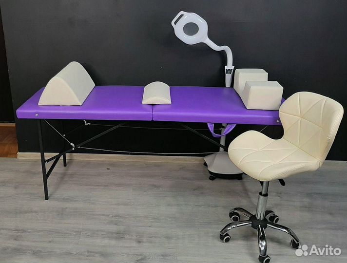 Кушетка тележка стул мастера лампа