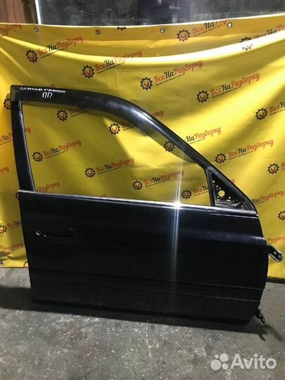 Дверь передняя правая Toyota Corona Premio AT 211