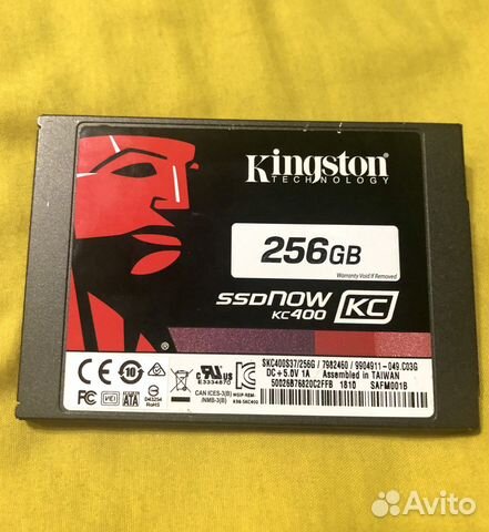 Ssd kingston kc400 256g