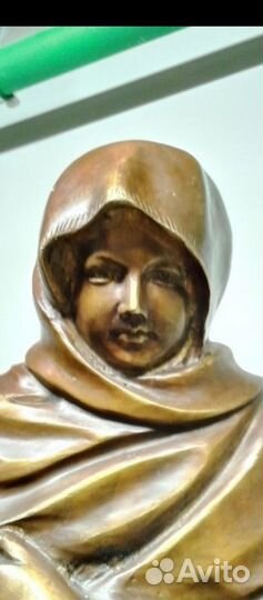 Скульптура озябшая зима