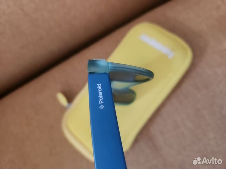 Детские солнцезащитные очки с чехлом Polaroid