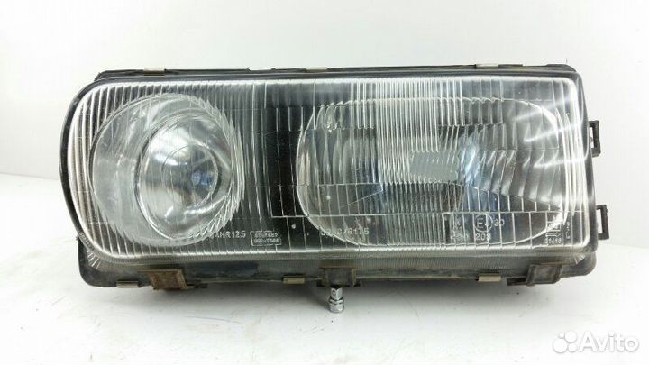 Фара левая Mitsubishi Sigma F16A 6G72 1991