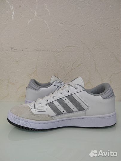 Adidas мужские кроссовки кожаные