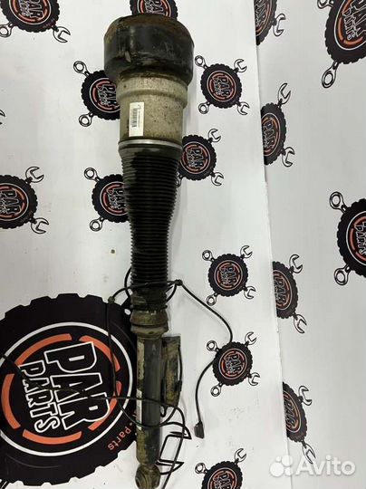 Стойка амортизатора пневмо задняя правая
