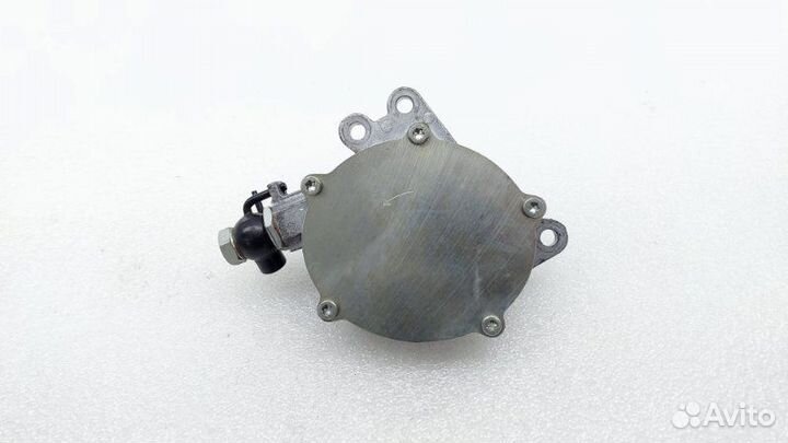 Б/У Насос вакуумный Состояние отличное, оригинал