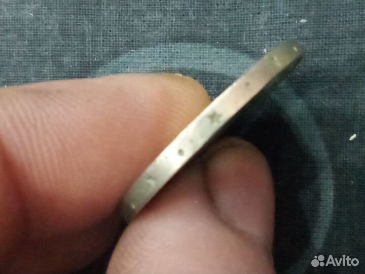 Продаю монету