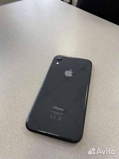iPhone XR 64 gb