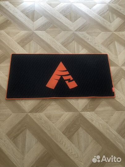 Игровой коврик для мыши