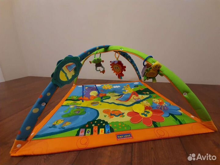 Развивающий коврик для малыша