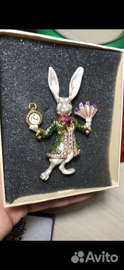 Брошь Joan River Kirks Folly Безель